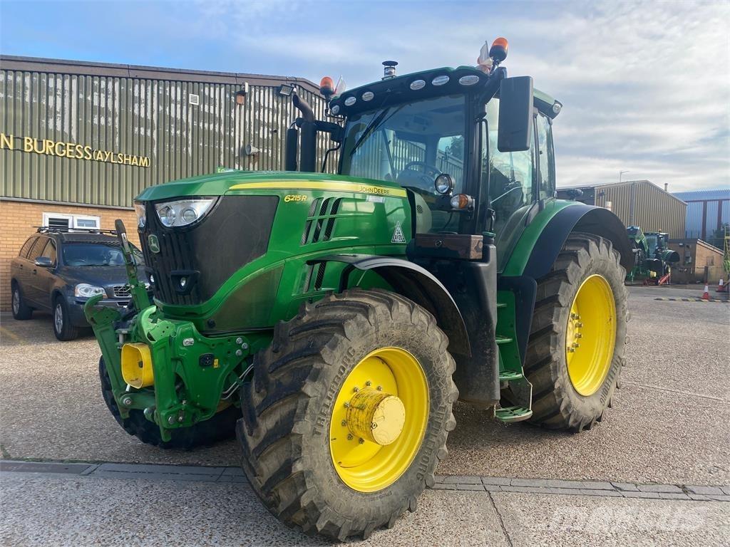 John Deere 6215R Tractores