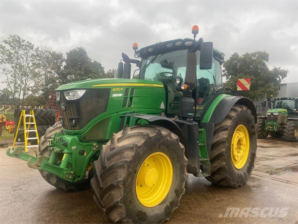 John Deere 6250R Tractores