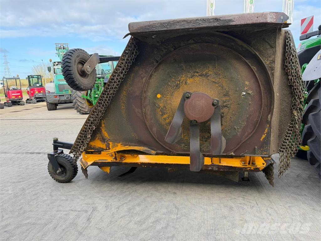 McConnel SR420 Segadoras y cortadoras de hojas para pastos