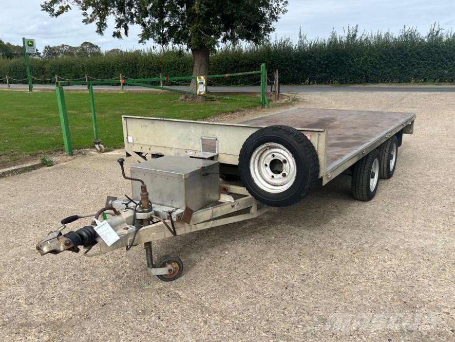 RICHARDSON  Remolques esparcidores de estiércol