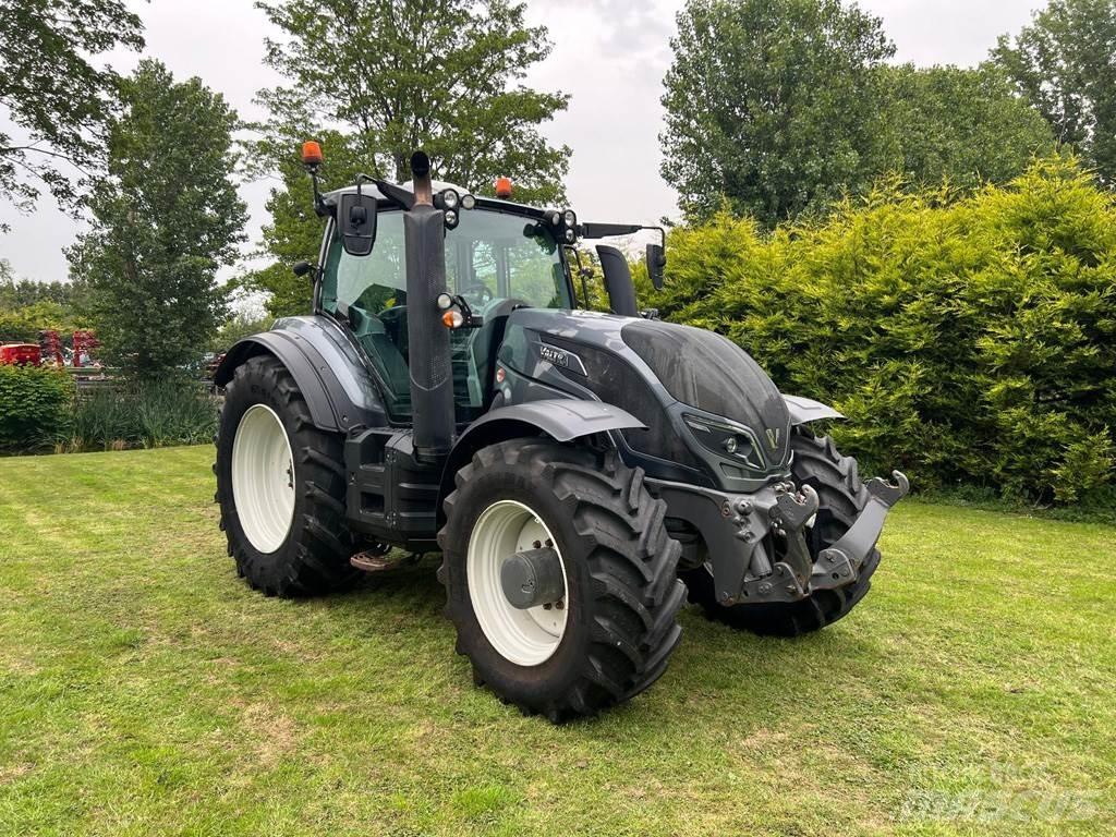 Valtra T234 Tractores