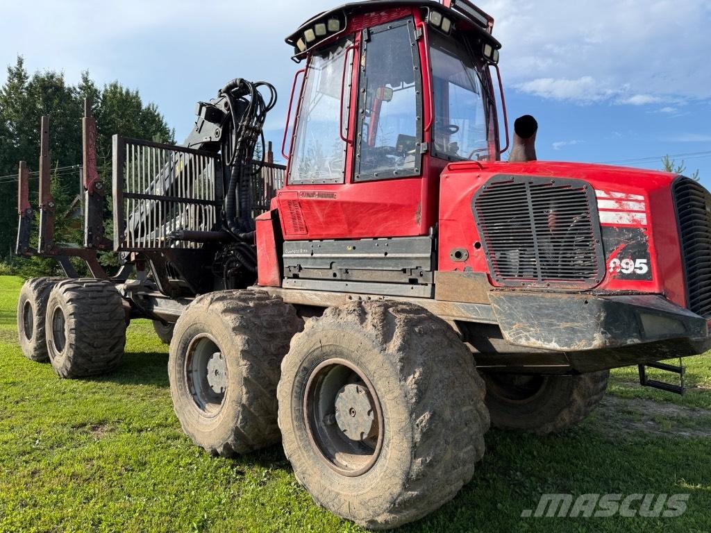 Komatsu 895 Autocargadoras