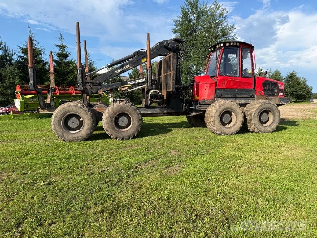 Komatsu 895 Autocargadoras