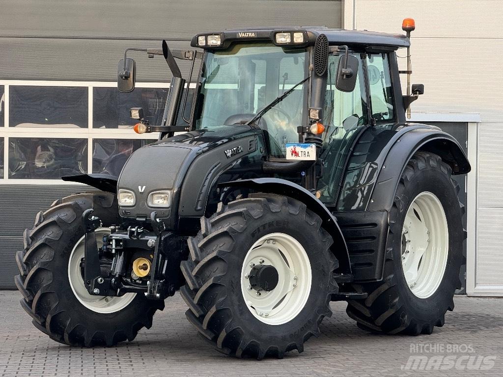 Valtra N 122 V Tractores