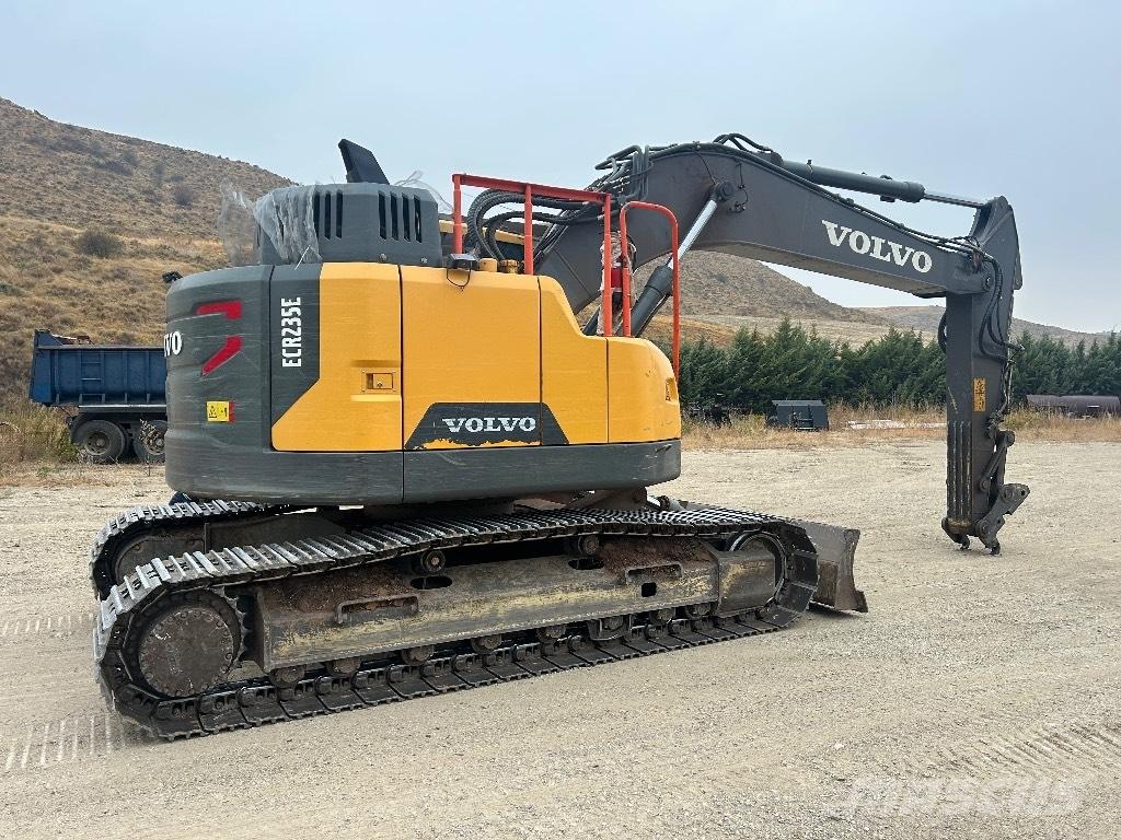 Volvo ECR 235 E Excavadoras de cadenas