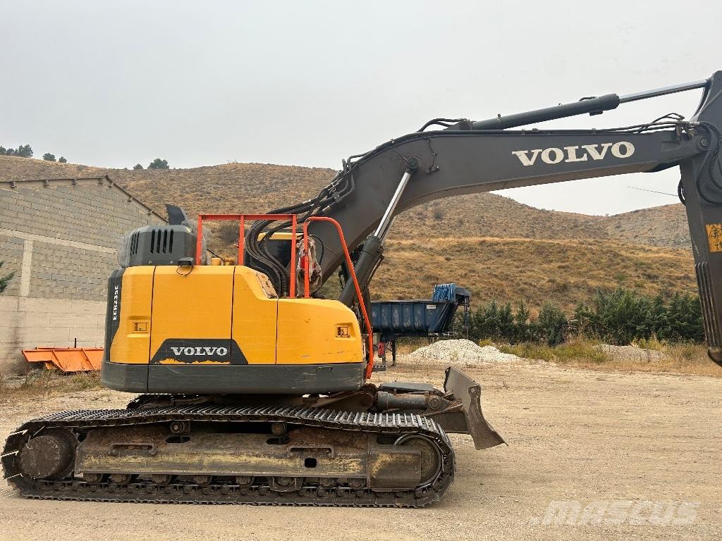 Volvo ECR 235 E Excavadoras de cadenas
