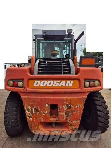 Doosan D 160 S-5 Carretillas diesel