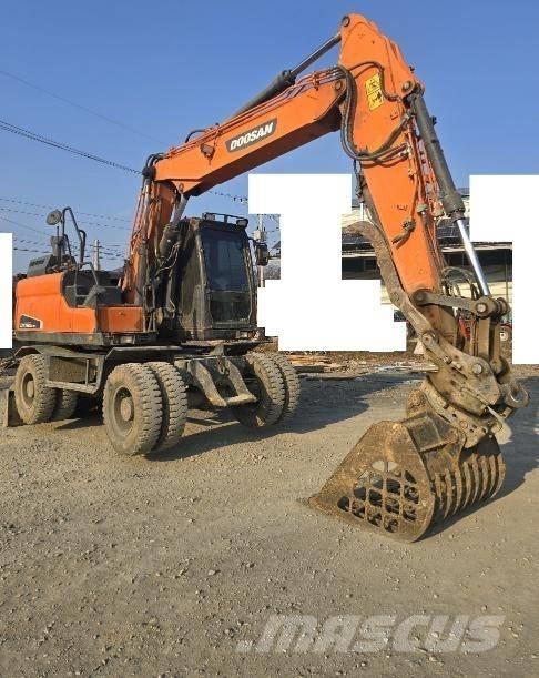Doosan DX 140 W-5 Excavadoras de ruedas