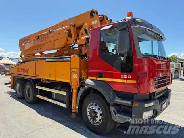 Iveco Trakker 350 Camión hormigonera