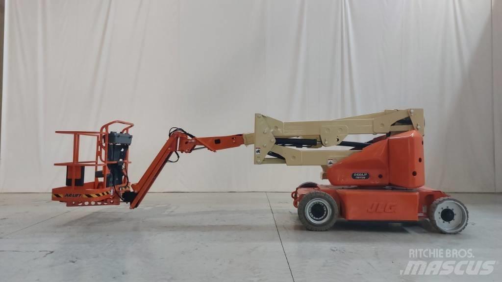 JLG E 400 AJPN Plataforma de trabajo articulada
