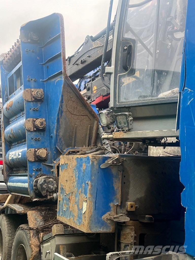 Volvo FH 750 Procesadoras y cortadoras de leña
