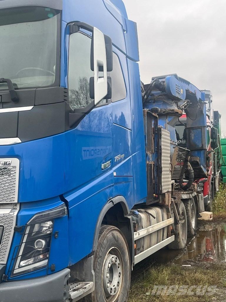 Volvo FH 750 Procesadoras y cortadoras de leña