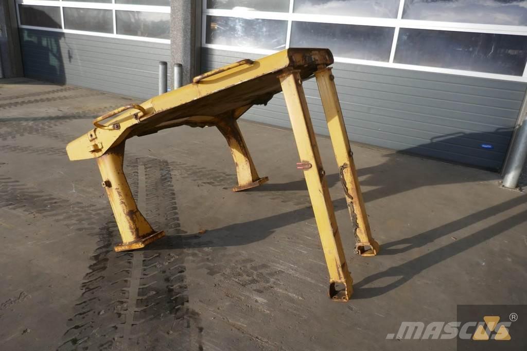 CAT D8N O-rops cab Cabinas e interior