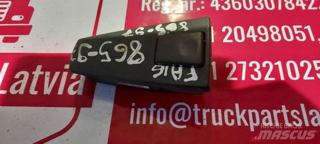 Volvo FH 12.  20568858 Cabinas e interior