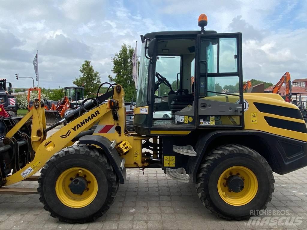 Yanmar V100 Cargadoras sobre ruedas