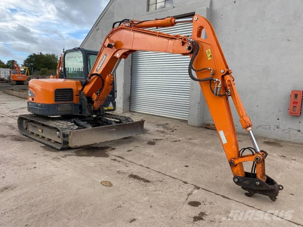 Doosan Develon DX85R Excavadoras 7t - 12t