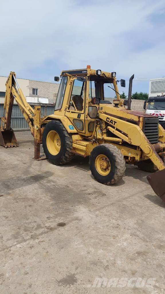 CAT 428 B 4x4 Retrocargadoras