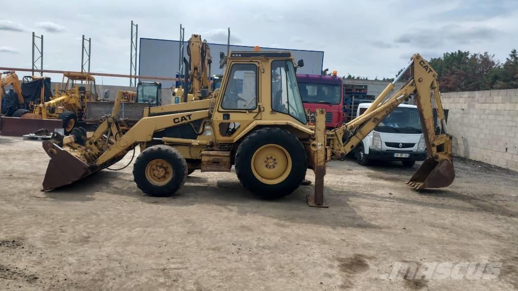 CAT 428 B 4x4 Retrocargadoras