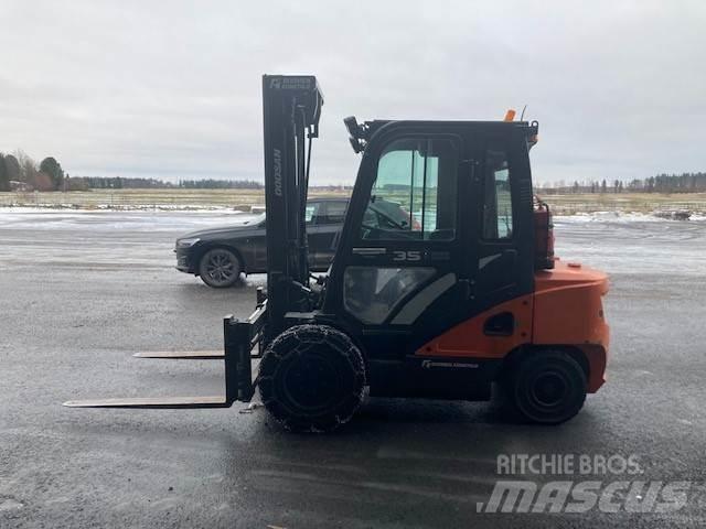 Doosan D35C-7 Carretillas diesel