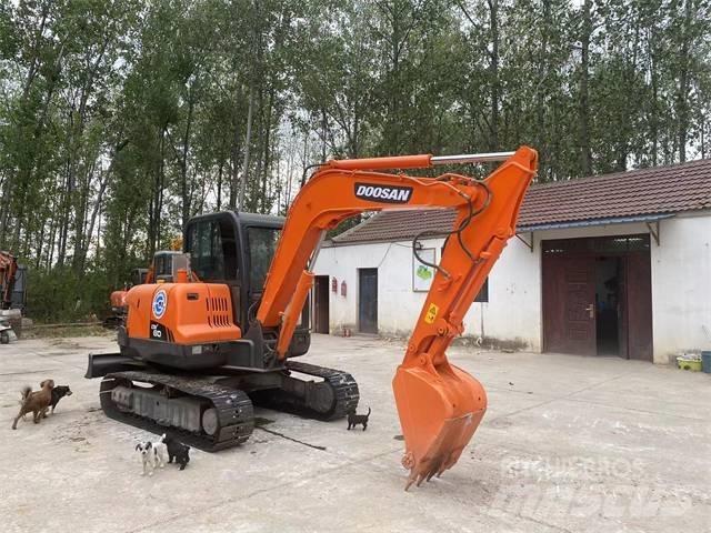 Doosan DX80 Mini excavadoras < 7t