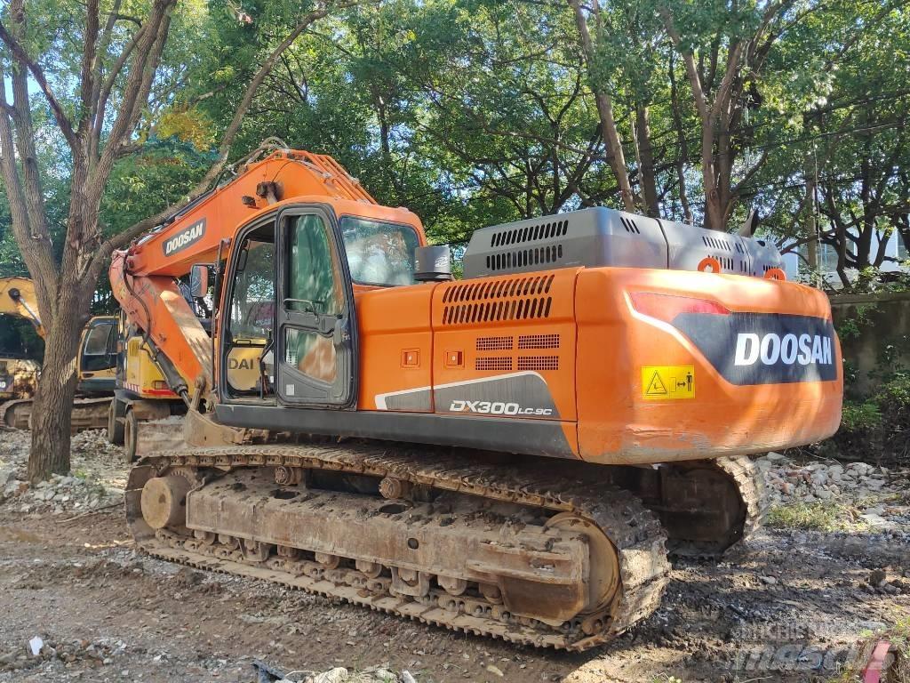 Doosan DX 300 LC Excavadoras de cadenas