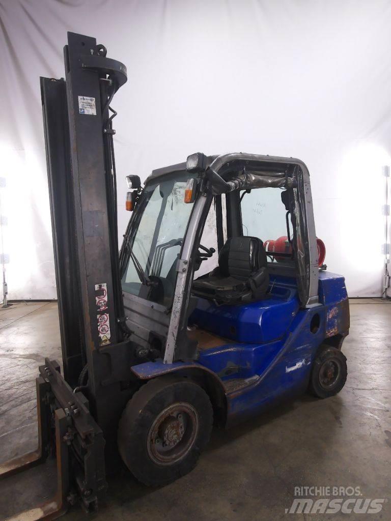 Cesab M325G Carretillas LPG