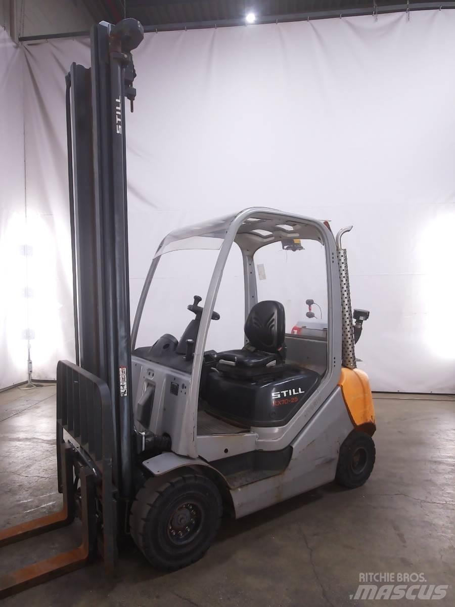 Still RX70-25T Carretillas LPG