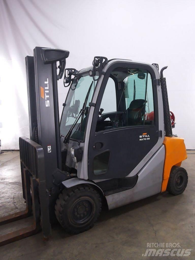 Still RX70-30T Carretillas LPG