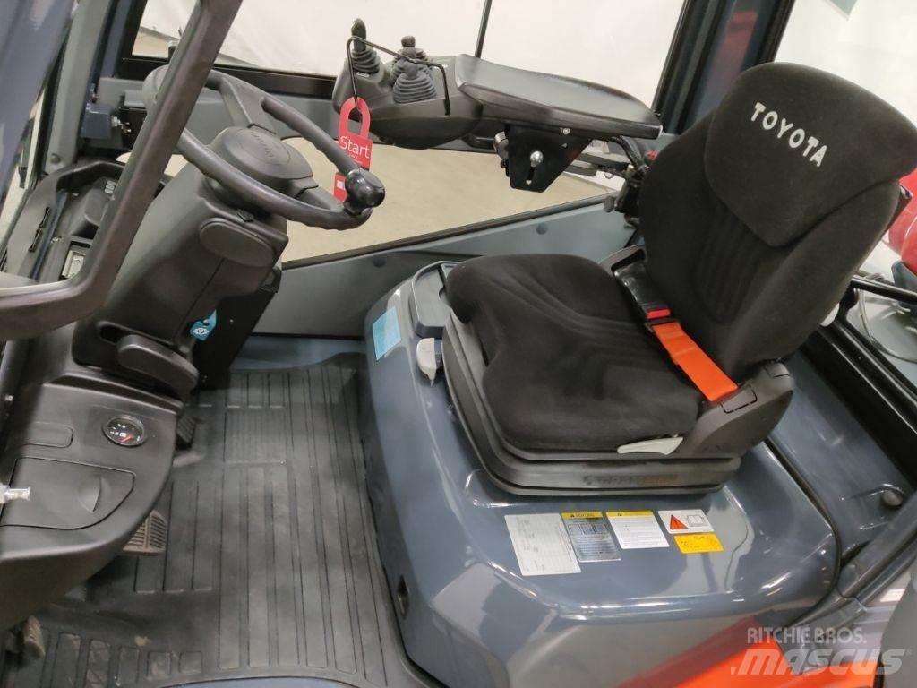 Toyota 02-8FGF30 Carretillas LPG