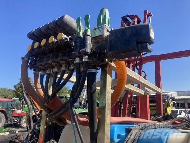  atasa 1000 L Pulverizadores arrastrados