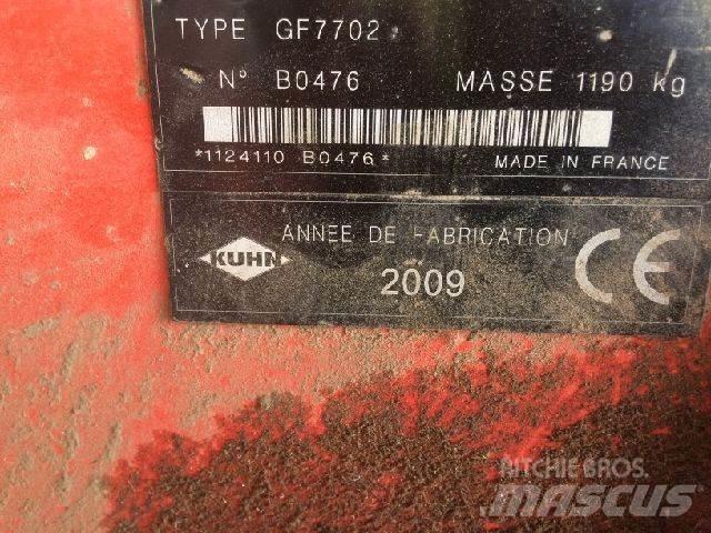 Kuhn GF 7702 Rastrillos y henificadores