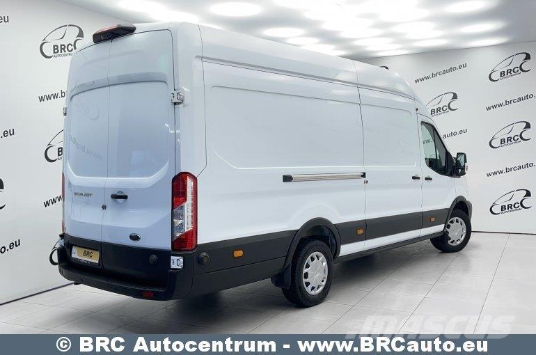 Ford Transit Furgonetas de caja cerrada