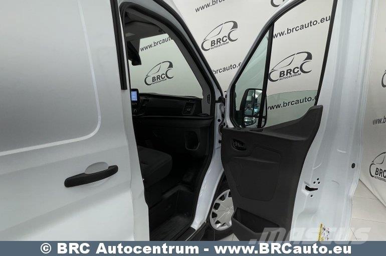 Ford Transit Furgonetas de caja cerrada