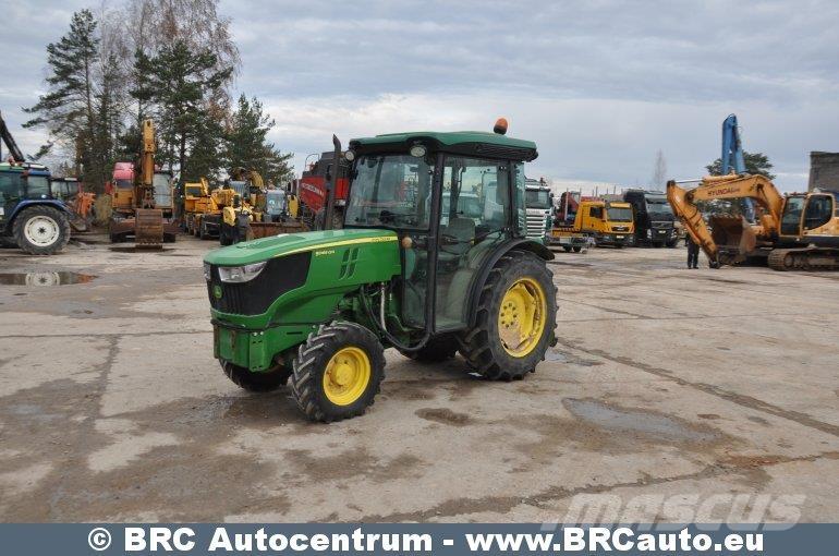 John Deere 5085 Tractores
