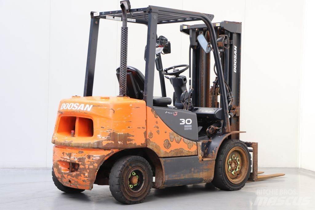 Doosan D30S-5 Carretillas diesel