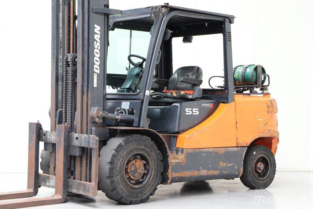 Doosan G55SC-5 Carretillas LPG