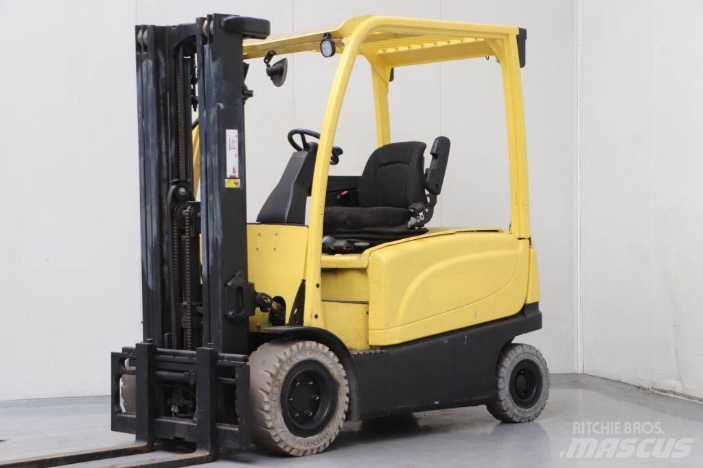 Hyster J2.2XN Carretillas de horquilla eléctrica