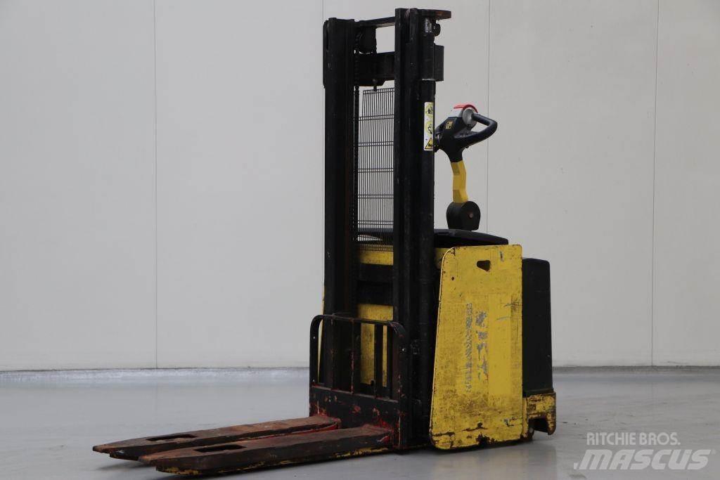 Hyster S1.2S-30 IL Apiladores eléctricos