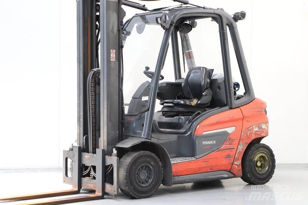 Linde H25T-01 Carretillas LPG