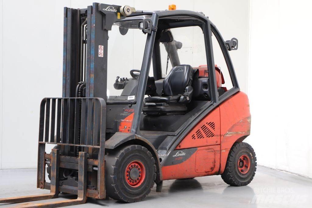 Linde H25T-02/600 Carretillas LPG
