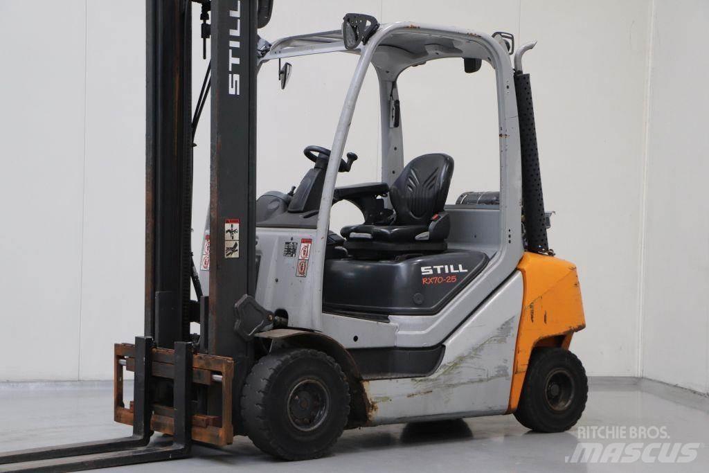 Still RX70-25T Carretillas LPG