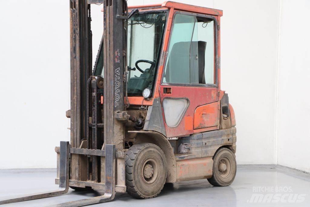 Toyota 02-6FDF18 Carretillas diesel