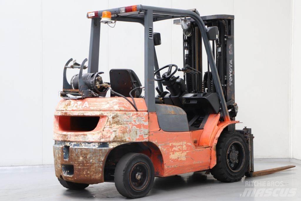 Toyota 02-7FGF30 Carretillas LPG