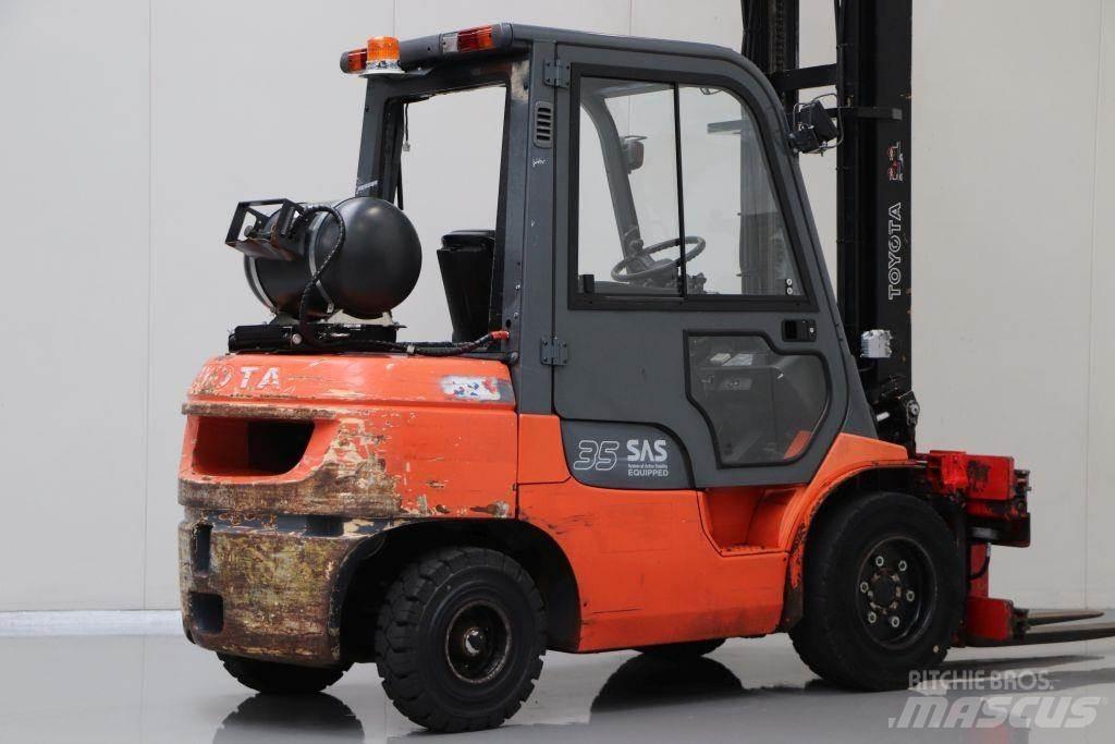 Toyota 02-7FGJF35 Carretillas LPG