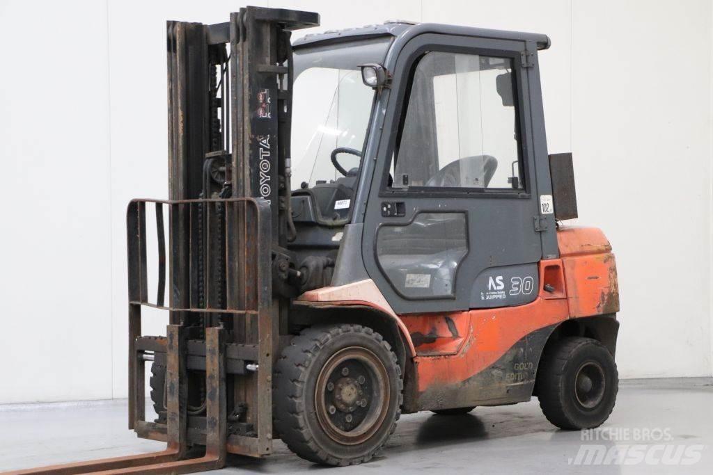 Toyota 62-7FDF30 Carretillas diesel