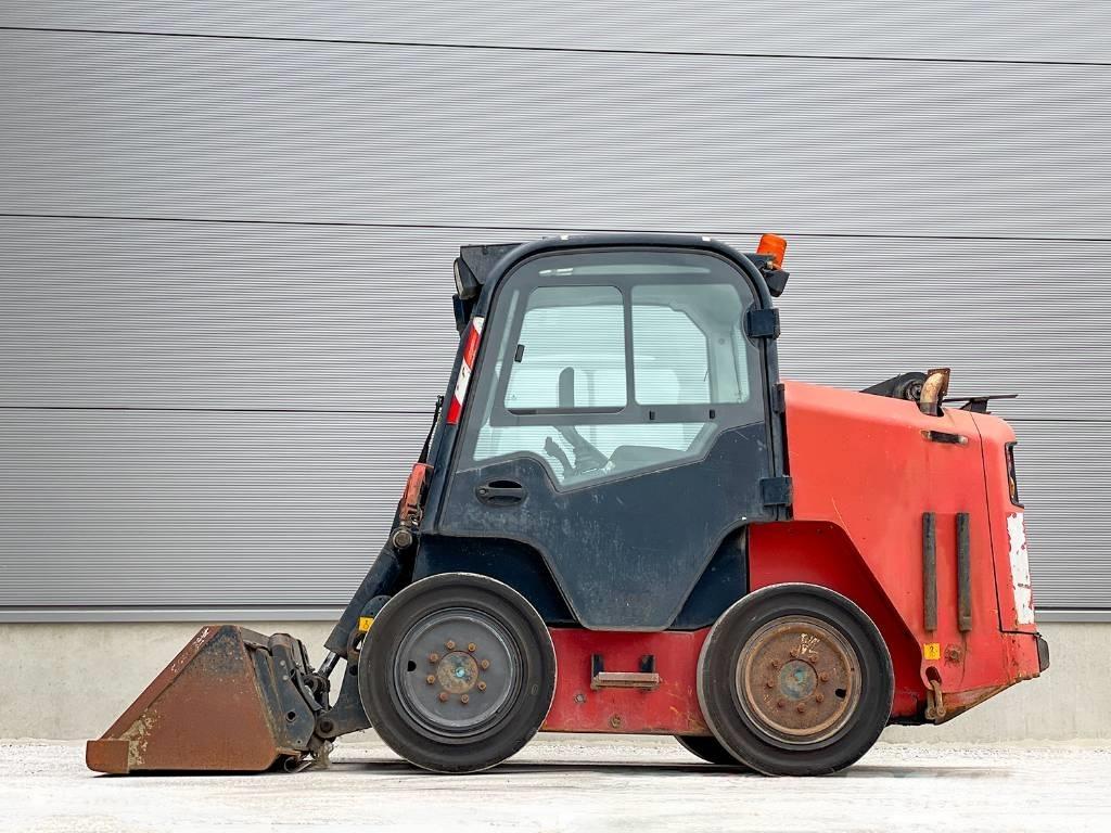 JCB R260 Minicargadoras