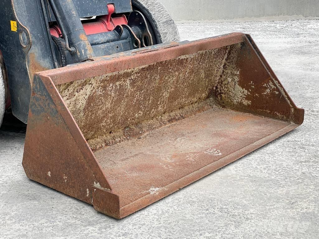 JCB R260 Minicargadoras