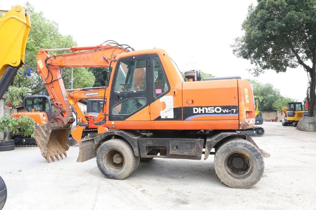 Doosan DH 150 W-7 Excavadoras de ruedas