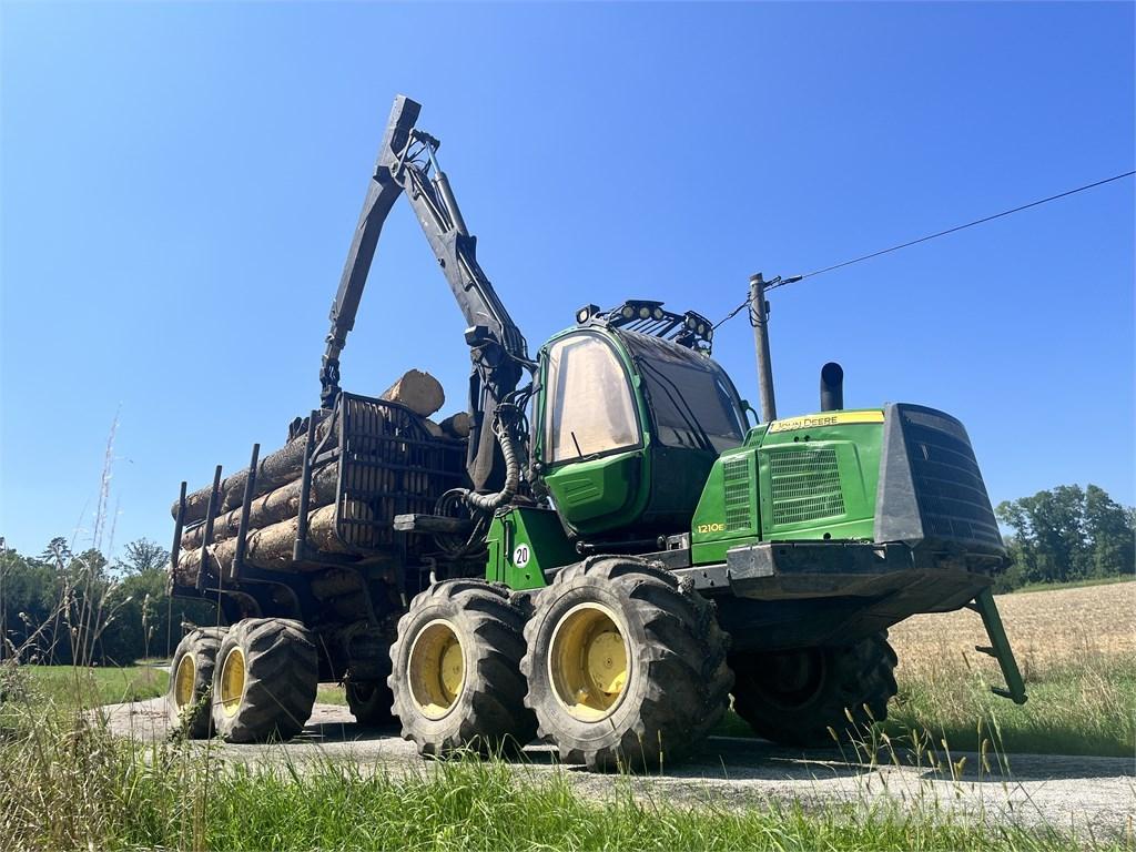 John Deere 1210E Autocargadoras