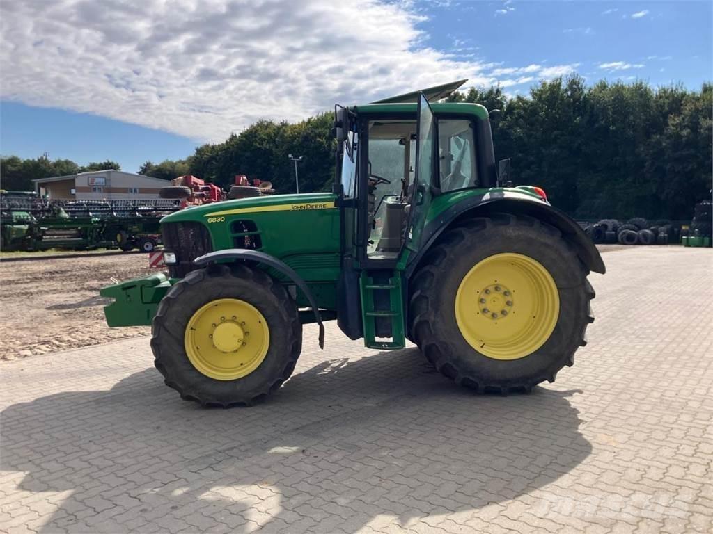 John Deere 6830 Tractores